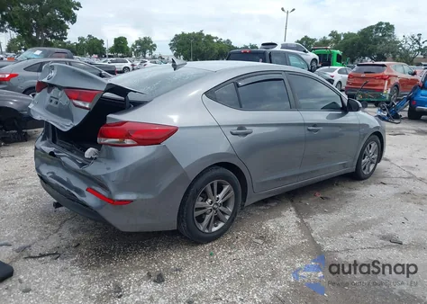 2018 Hyundai Elantra Sel z USA, uszkodzony, nr VIN 5NPD84LF6JH247903